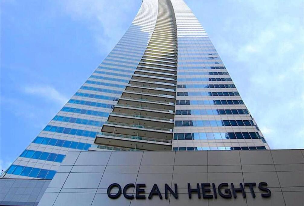 1 Bed Apartment With Sea View, Pool, Gym & Free Parking In Dubai Marina Extérieur photo